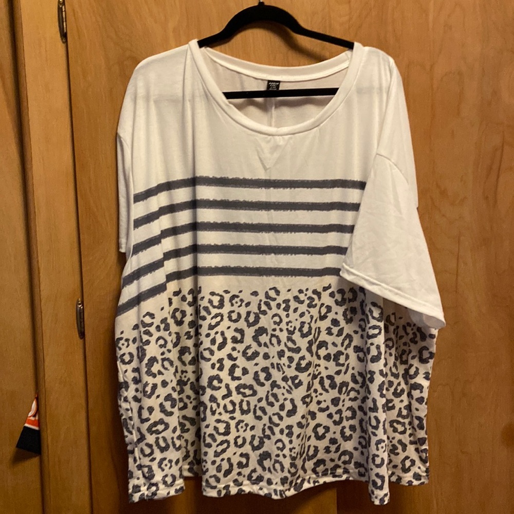 Shein fit plus striped and leopard drop shoulder tee